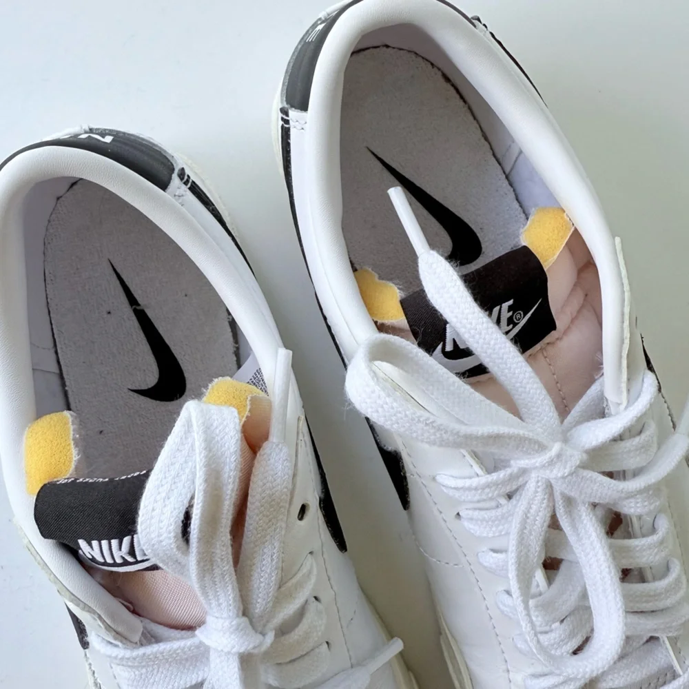 Nike Blazer ‘77 Low Platform Sneaker White Leather Black Gray Suede Size 9
